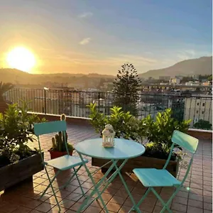 Bed & Breakfast Attico Oltremare, Napels